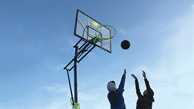 What are the differences between the basketball systems from EXIT Toys?