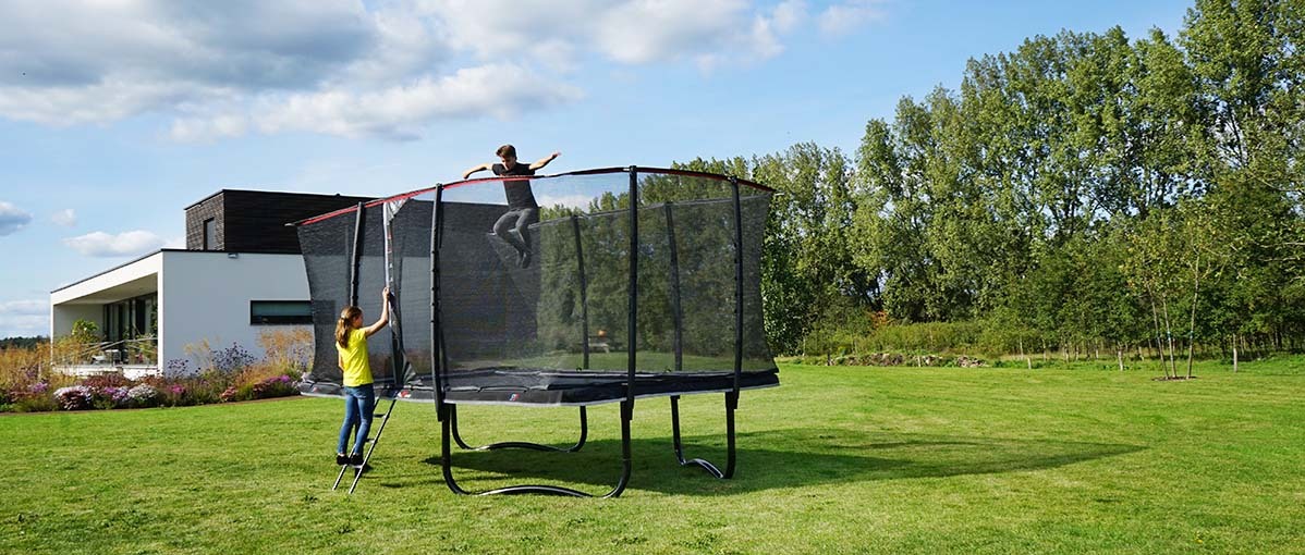 Protecting your EXIT trampoline against fierce winds