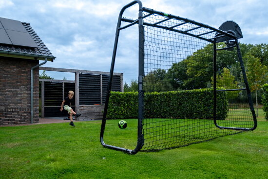 Two new versions: compact 205 and spacious 305, both modular and sturdy.